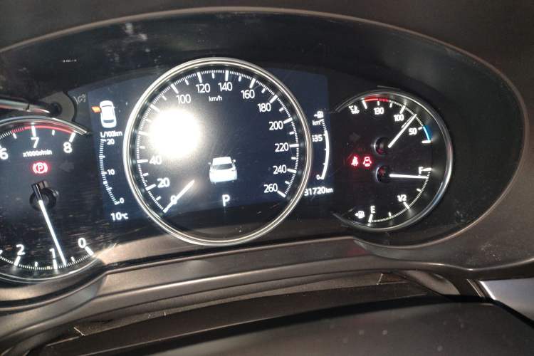 Used Mazda CX-5 2022 2.0L Automatic Two-Wheel Drive Smart Edition Odometer Close Up