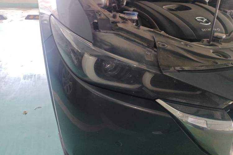 Used Mazda CX-5 2022 2.5L Automatic Two-Wheel Drive ZhiZun Version Right Front Headlight