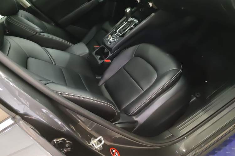 Used Mazda CX-5 2022 2.0L Automatic Two-Wheel Drive Smart Edition Right Front Seat