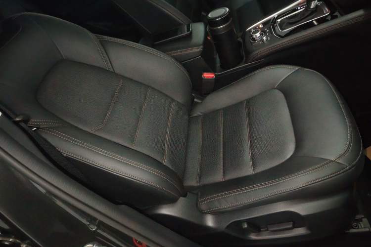 Used Mazda CX-5 2022 2.5L Automatic 4x4 Prestige Edition Right Front Seat