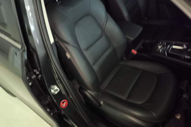 Used Mazda CX-5 2022 2.0L Automatic Two-Wheel Drive Smart Edition Right Front Seat