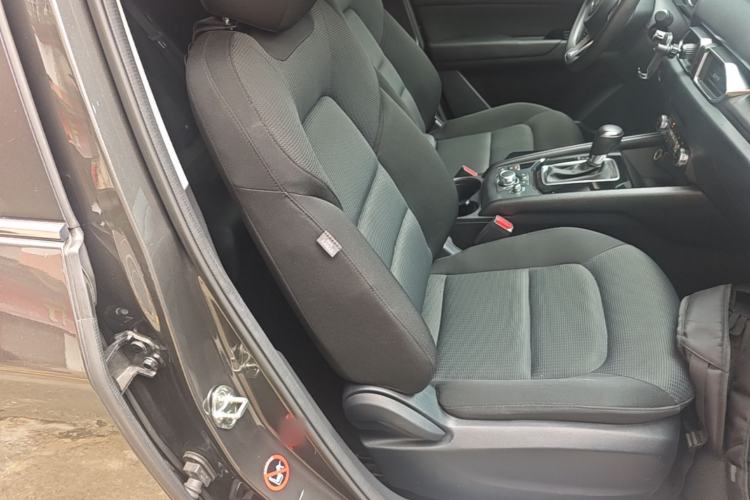 Used Mazda CX-5 2022 2.0L Automatic Two-Wheel Drive Comfort Version Right Front Seat