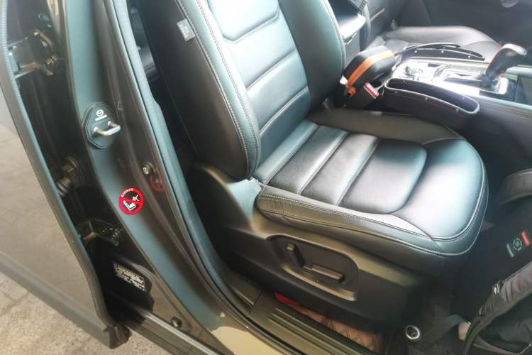 Used Mazda CX-5 2022 2.5L Automatic 4x4 Prestige Edition Right Front Seat