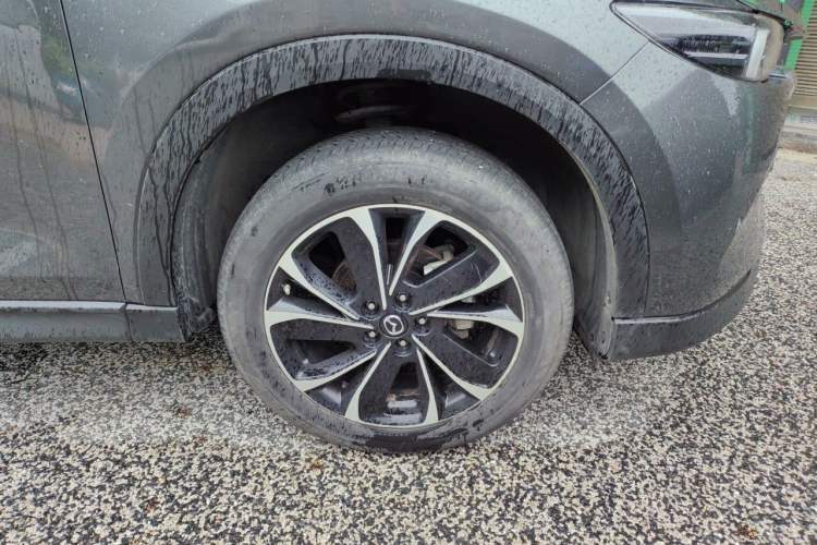 Used Mazda CX-5 2022 2.5L Automatic 4x4 Prestige Edition Right Front Wheel Hub