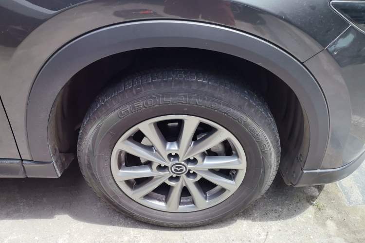 Used Mazda CX-5 2022 2.0L Automatic Two-Wheel Drive Zhiya Version Right Front Wheel Hub