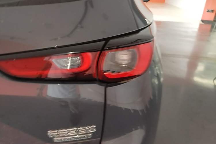 Used Mazda CX-5 2022 2.0L Automatic Two-Wheel Drive Zhiya Version Right Rear Taillight