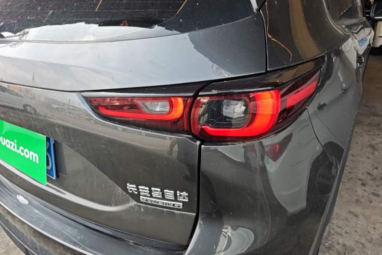 Used Mazda CX-5 2022 2.0L Automatic Two-Wheel Drive Comfort Version Right Rear Taillight