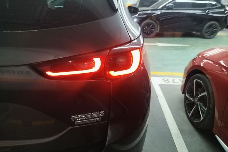 Used Mazda CX-5 2022 2.0L Automatic Two-Wheel Drive Zhiya Version Right Rear Taillight