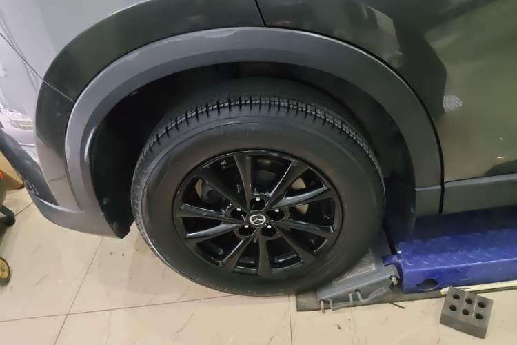 Used Mazda CX-5 2022 2.0L Automatic Two-Wheel Drive Smart Edition Right Rear Wheel Hub