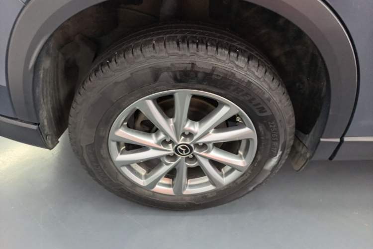 Used Mazda CX-5 2022 2.0L Automatic Two-Wheel Drive Zhiya Version Right Rear Wheel Hub