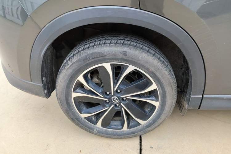 Used Mazda CX-5 2022 2.5L Automatic 4x4 Prestige Edition Right Rear Wheel Hub