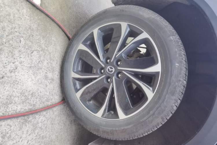 Used Mazda CX-5 2022 2.5L Automatic Two-Wheel Drive ZhiZun Version Right Rear Wheel Hub