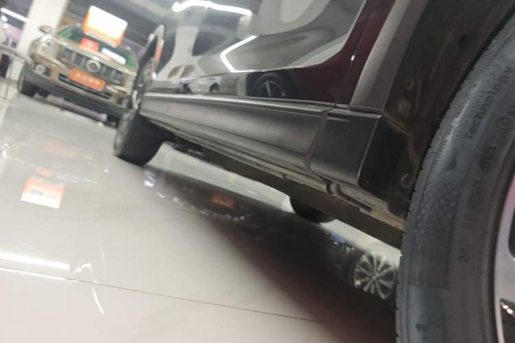 Used Mazda CX-5 2022 2.5L Automatic 4x4 Prestige Edition Right Side Sill