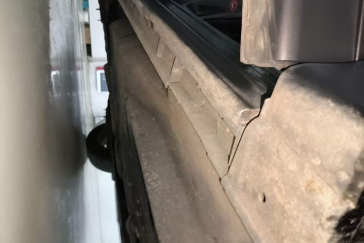 Used Mazda CX-5 2022 2.0L Automatic Two-Wheel Drive Smart Edition Right Side Sill