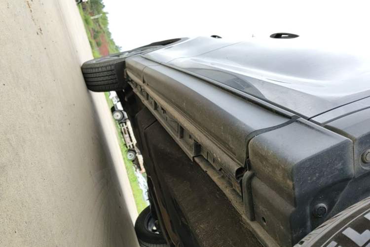 Used Mazda CX-5 2022 2.5L Automatic 4x4 Prestige Edition Right Side Sill