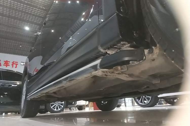 Used Mazda CX-5 2022 2.0L Automatic Two-Wheel Drive Smart Edition Right Side Sill