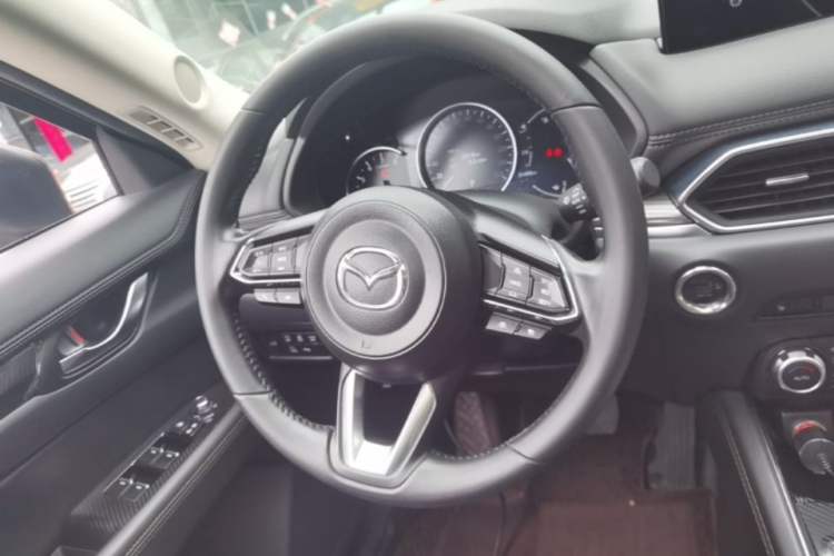 Used Mazda CX-5 2022 2.5L Automatic Two-Wheel Drive ZhiZun Version Steering Wheel
