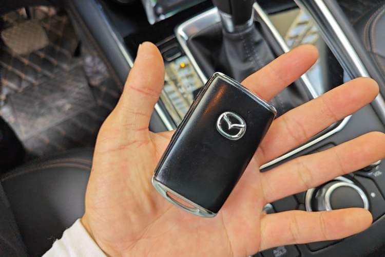 Used Mazda CX-5 2022 2.5L Automatic Two-Wheel Drive ZhiZun Version Vehicle Key