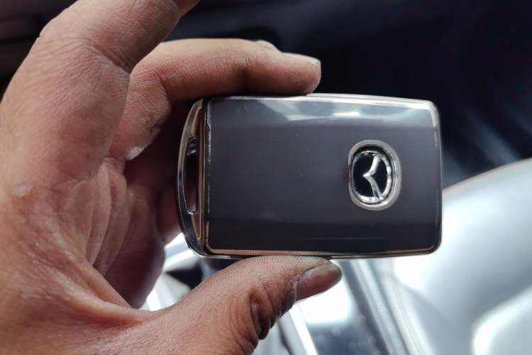 Used Mazda CX-5 2022 2.0L Automatic Two-Wheel Drive Zhiya Version Vehicle Key