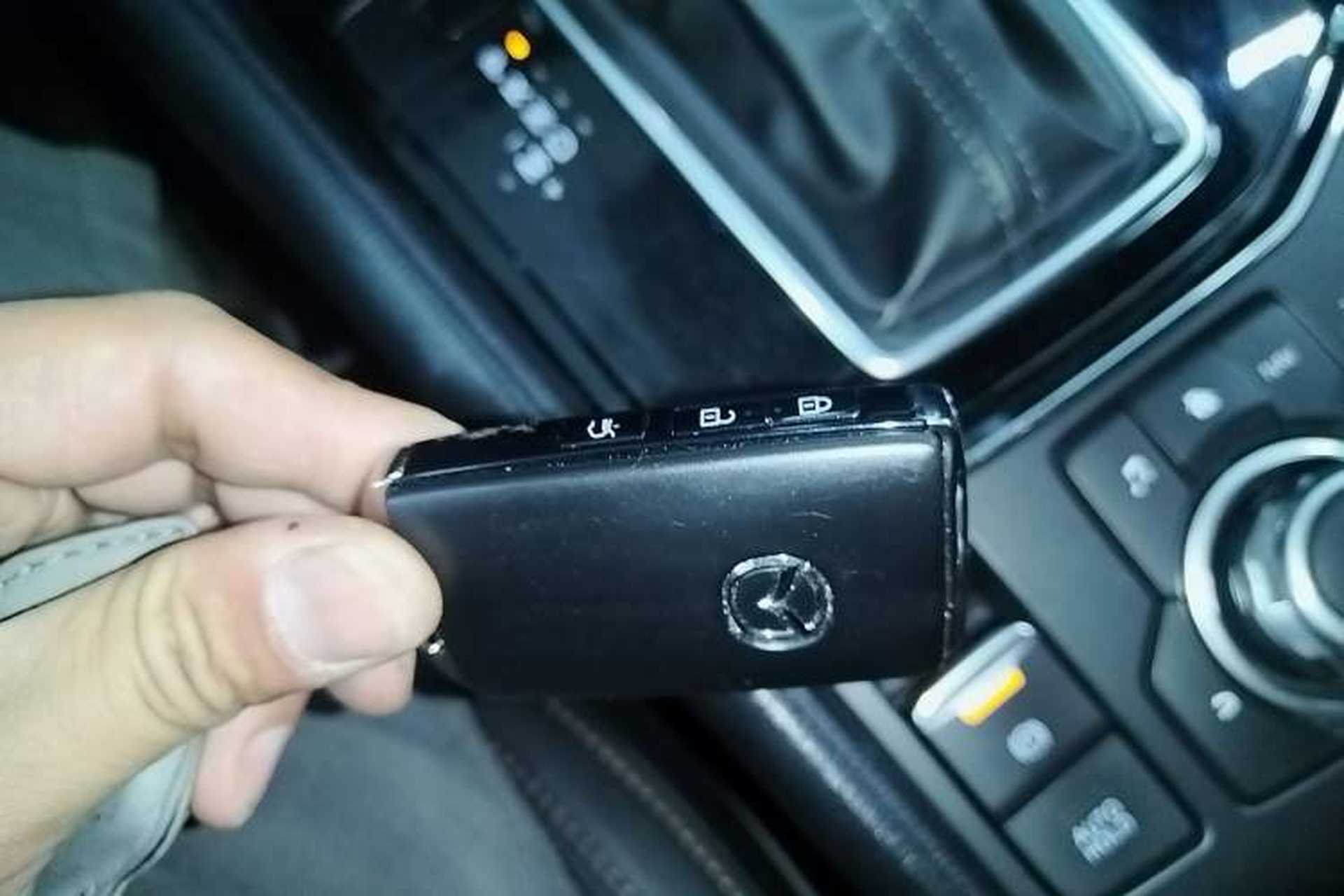 Used Mazda CX-5 2022 2.0L Automatic Two-Wheel Drive Zhiya Version Vehicle Key
