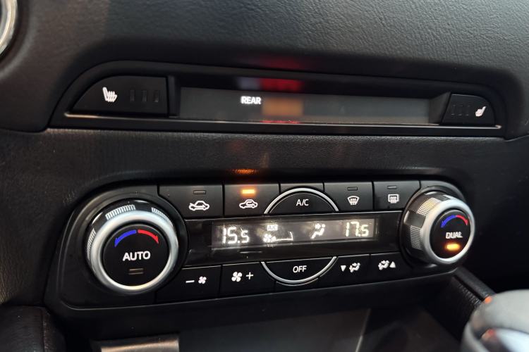 Used Mazda CX-5 2022 2.0L Automatic Two-Wheel Drive Zhiya Version Audio And AC Panel