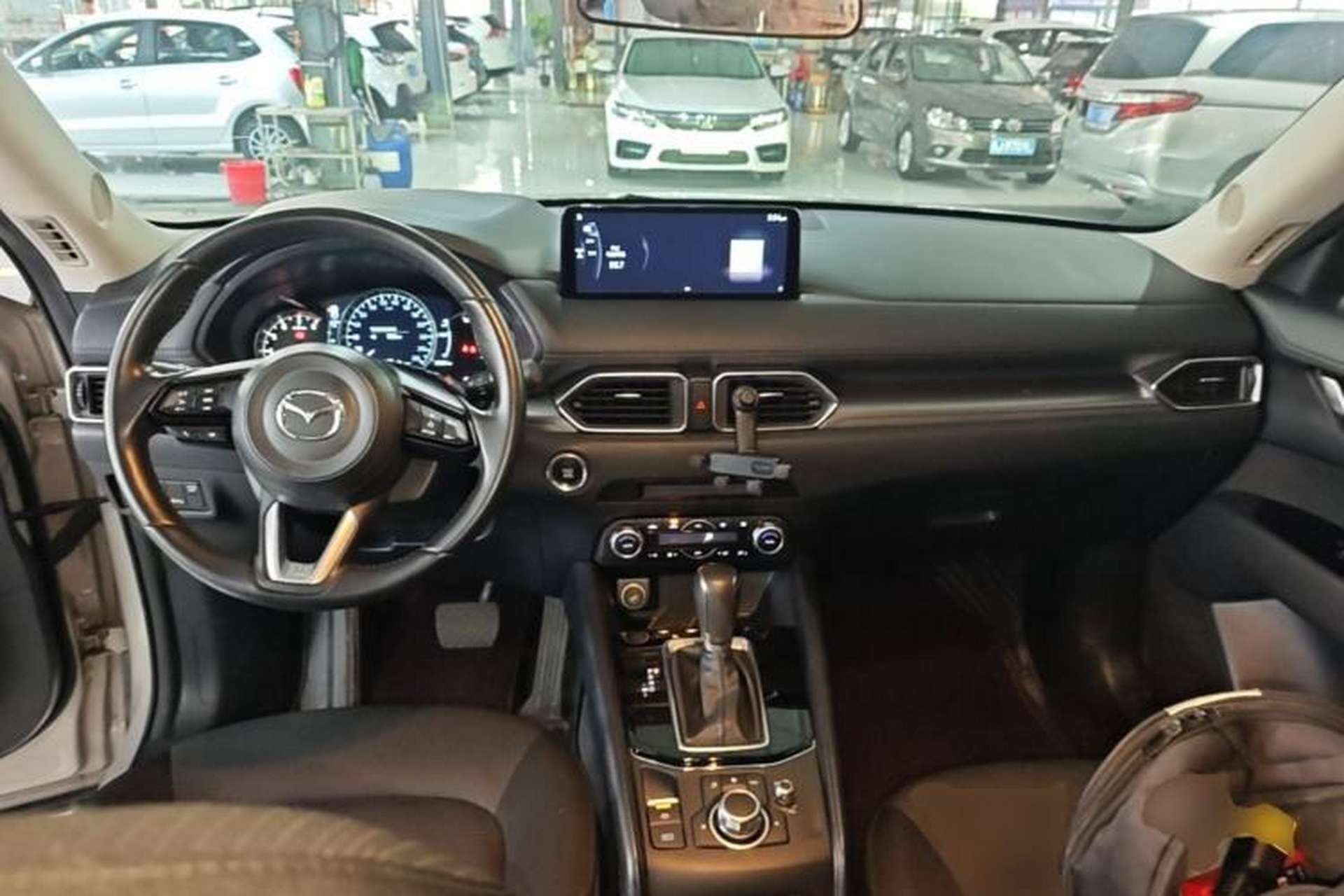 Used Mazda CX-5 2022 2.0L Automatic Two-Wheel Drive Smart Edition Center Console
