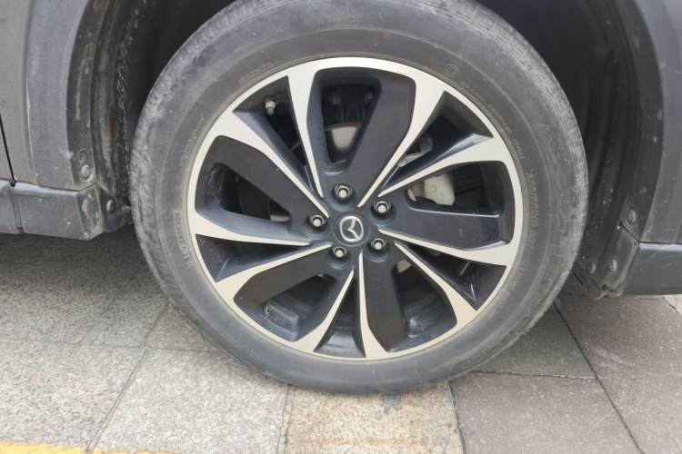 Used Mazda CX-5 2022 2.5L Automatic 4x4 Prestige Edition Right Front Wheel Hub