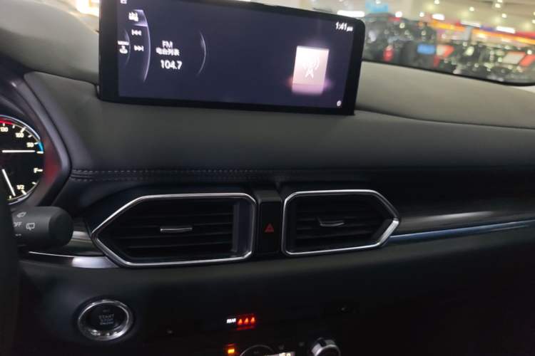 Used Mazda CX-5 2022 2.0L Automatic Two-Wheel Drive Zhiya Version Audio And AC Panel