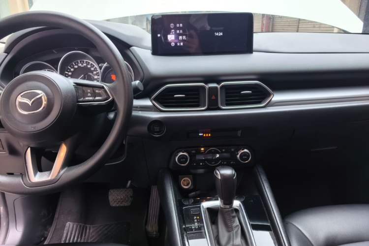 Used Mazda CX-5 2022 2.0L Automatic Two-Wheel Drive Comfort Version Audio And AC Panel