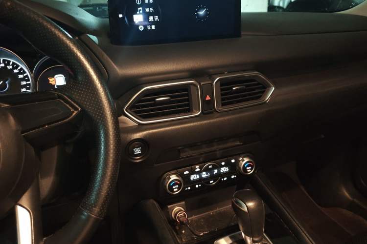 Used Mazda CX-5 2022 2.0L Automatic Two-Wheel Drive Comfort Version Audio And AC Panel