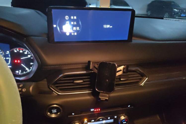 Used Mazda CX-5 2022 2.0L Automatic Two-Wheel Drive Zhiya Version Audio And AC Panel