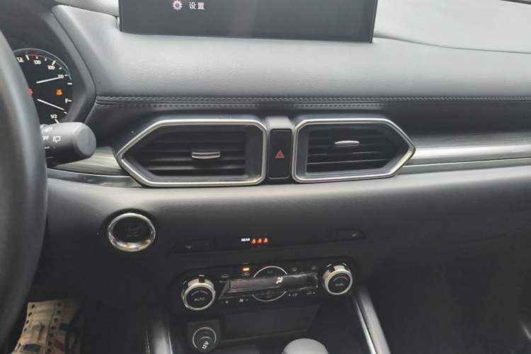 Used Mazda CX-5 2022 2.5L Automatic Two-Wheel Drive ZhiZun Version Audio And AC Panel