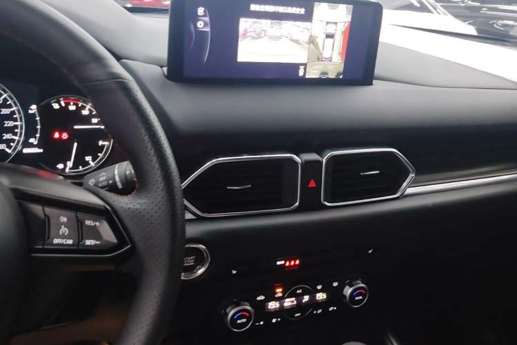 Used Mazda CX-5 2022 2.0L Automatic Two-Wheel Drive Zhiya Version Audio And AC Panel