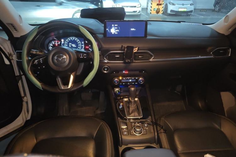 Used Mazda CX-5 2022 2.0L Automatic Two-Wheel Drive Zhiya Version Center Console