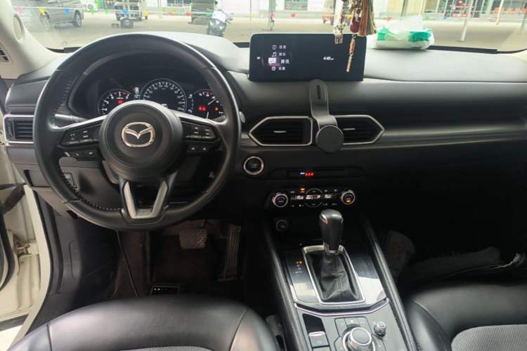 Used Mazda CX-5 2022 2.0L Automatic Two-Wheel Drive Smart Edition Center Console