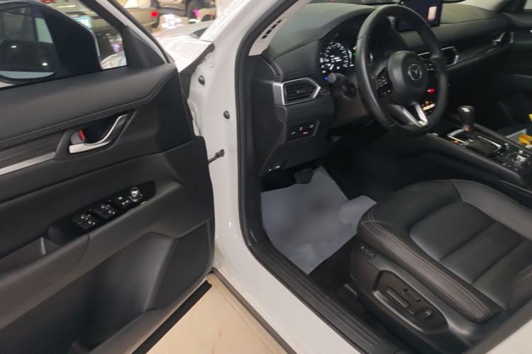 Used Mazda CX-5 2022 2.0L Automatic Two-Wheel Drive Zhiya Version Driver Seat