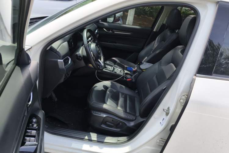 Used Mazda CX-5 2022 2.0L Automatic Two-Wheel Drive Zhiya Version Driver Seat