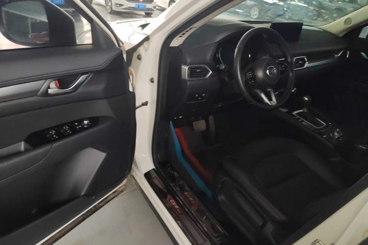 Used Mazda CX-5 2022 2.0L Automatic Two-Wheel Drive Smart Edition Driver Seat