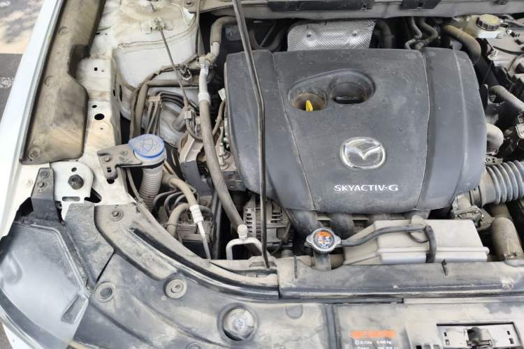 Used Mazda CX-5 2022 2.0L Automatic Two-Wheel Drive Zhiya Version Engine Bay Right