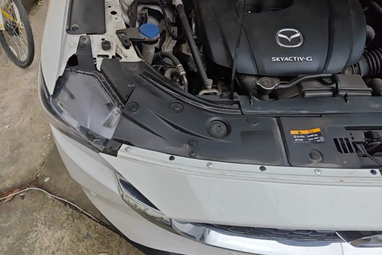 Used Mazda CX-5 2022 2.0L Automatic Two-Wheel Drive Zhiya Version Engine Bay Right