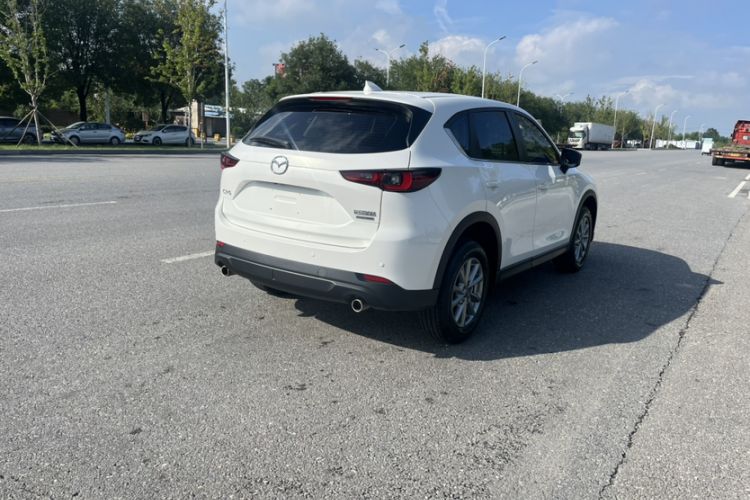 Used Mazda CX-5 2022 2.0L Automatic Two-Wheel Drive Comfort Version Exterior 5