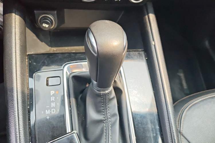 Used Mazda CX-5 2022 2.0L Automatic Two-Wheel Drive Zhiya Version Gear Lever