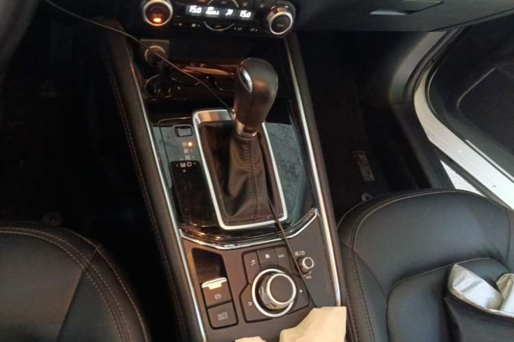 Used Mazda CX-5 2022 2.5L Automatic Two-Wheel Drive ZhiZun Version Gear Lever