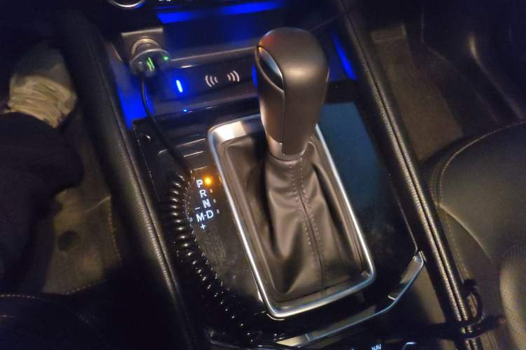 Used Mazda CX-5 2022 2.0L Automatic Two-Wheel Drive Zhiya Version Gear Lever