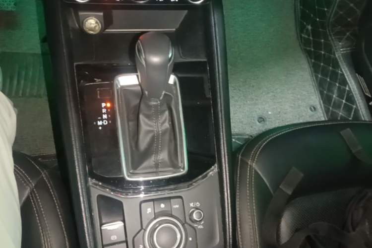 Used Mazda CX-5 2022 2.0L Automatic Two-Wheel Drive Zhiya Version Gear Lever