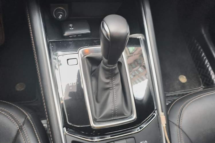 Used Mazda CX-5 2022 2.5L Automatic Two-Wheel Drive ZhiZun Version Gear Lever