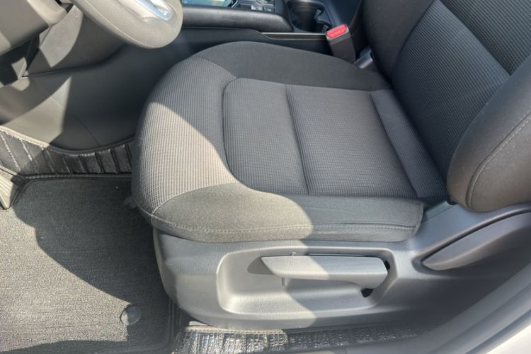Used Mazda CX-5 2022 2.0L Automatic Two-Wheel Drive Comfort Version Interior 4