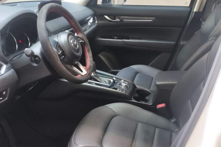 Used Mazda CX-5 2022 2.0L Automatic Two-Wheel Drive Zhiya Version Interior 5