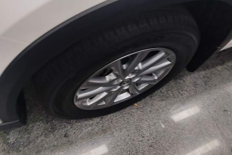 Used Mazda CX-5 2022 2.0L Automatic Two-Wheel Drive Zhiya Version Left Front Wheel Hub