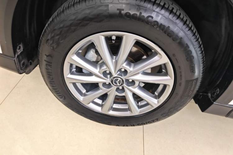 Used Mazda CX-5 2022 2.0L Automatic Two-Wheel Drive Zhiya Version Left Front Wheel Hub